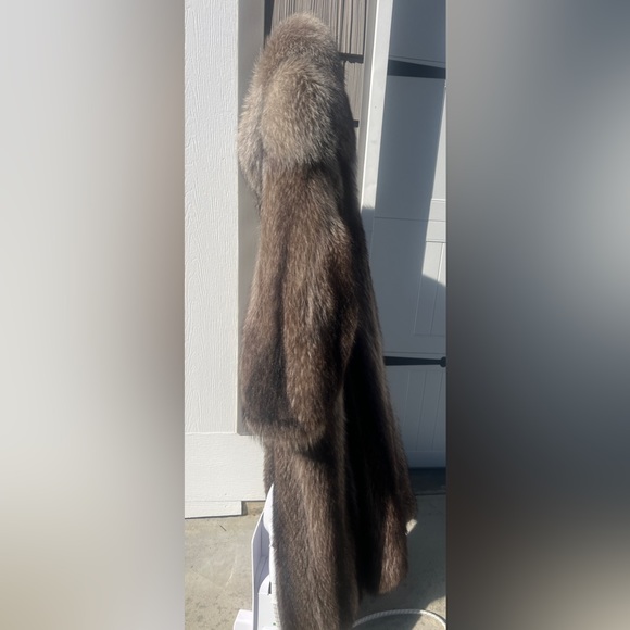 Vintage RARE well cared for Flemington Furs long fur coat - Picture 5 of 10